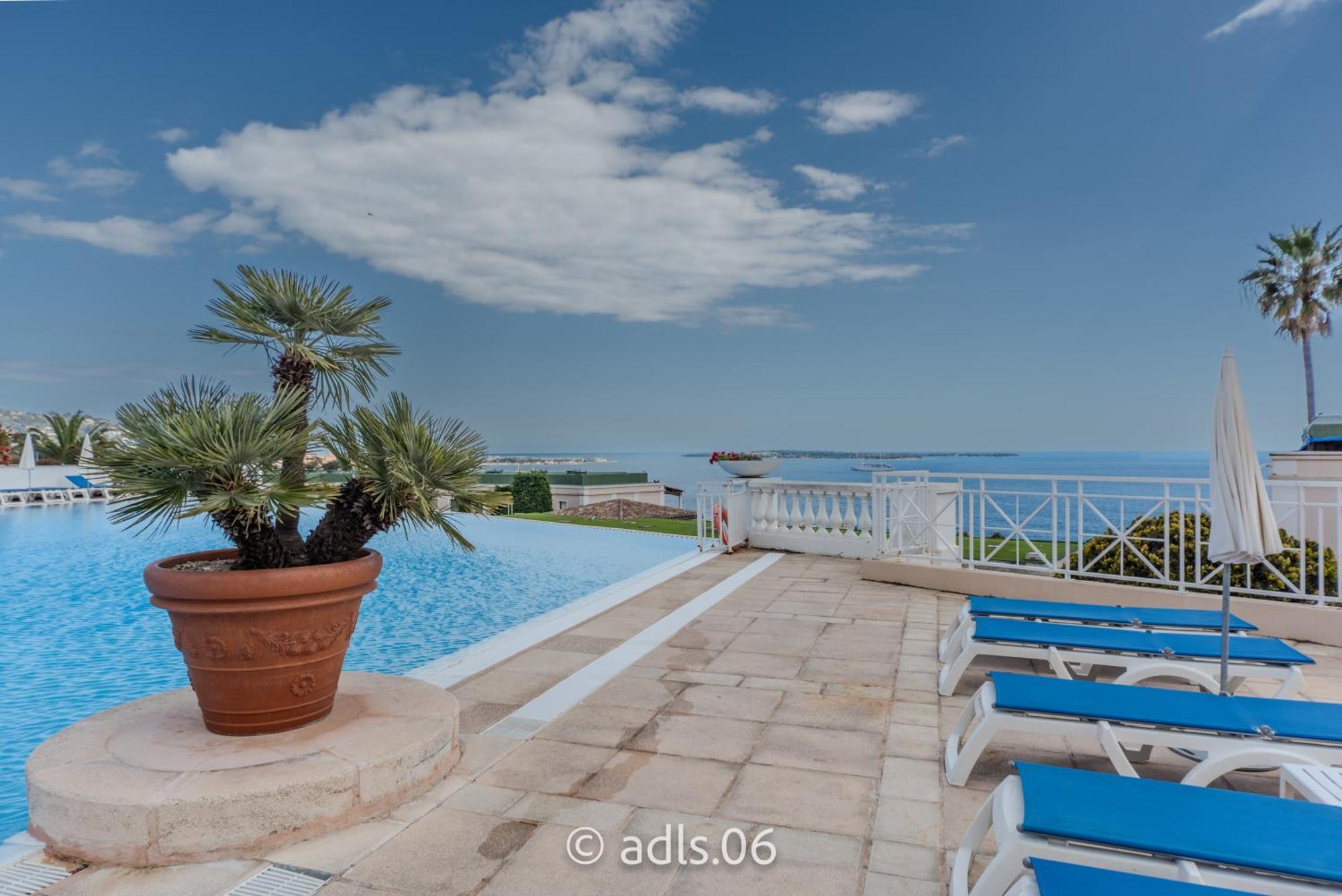 Un Studio De Charme Vue Mer & Piscine D'Exception Cannes Ngoại thất bức ảnh